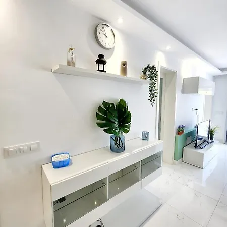 Atalaya Court Отель