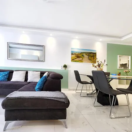 Atalaya Court Отель